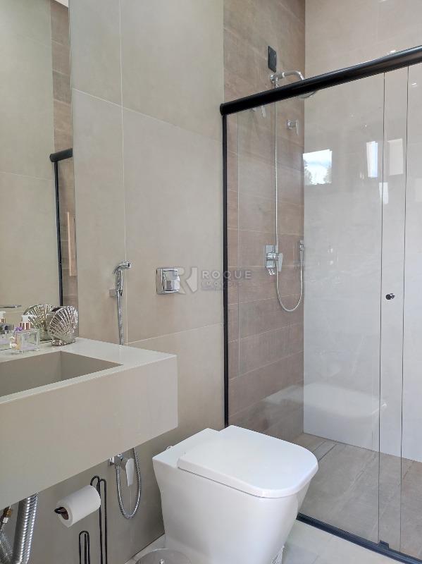 Casa em condomínio à venda no bairro Residencial Casalbuono: BANHEIRO SOCIAL