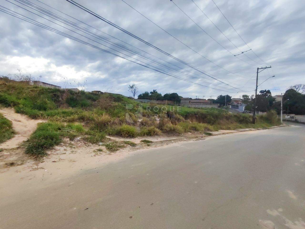 Terreno à venda no bairro Jardim Dom Oscar Romero: 