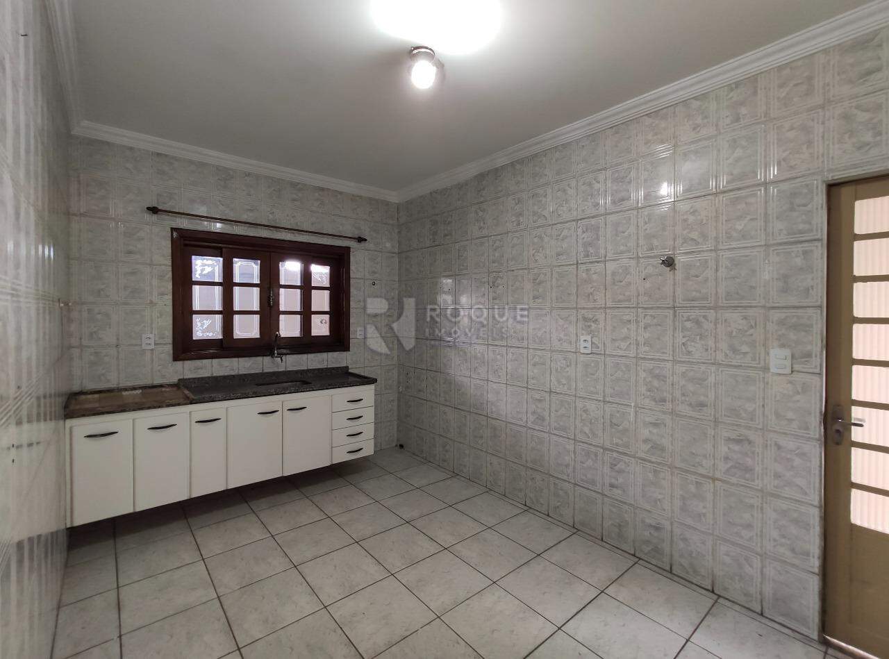 Casa Residencial para aluguel no bairro Jardim Ipanema: Cozinha 