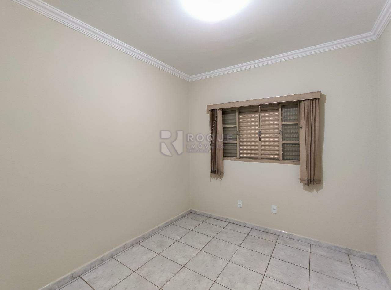 Casa Residencial para aluguel no bairro Jardim Ipanema: Dormitório 1
