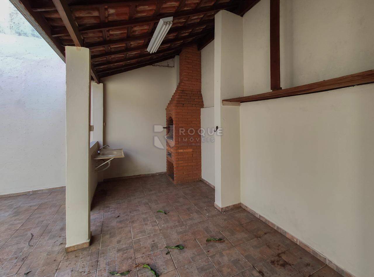 Casa Residencial para aluguel no bairro Jardim Ipanema: Rancho / churrasqueira 