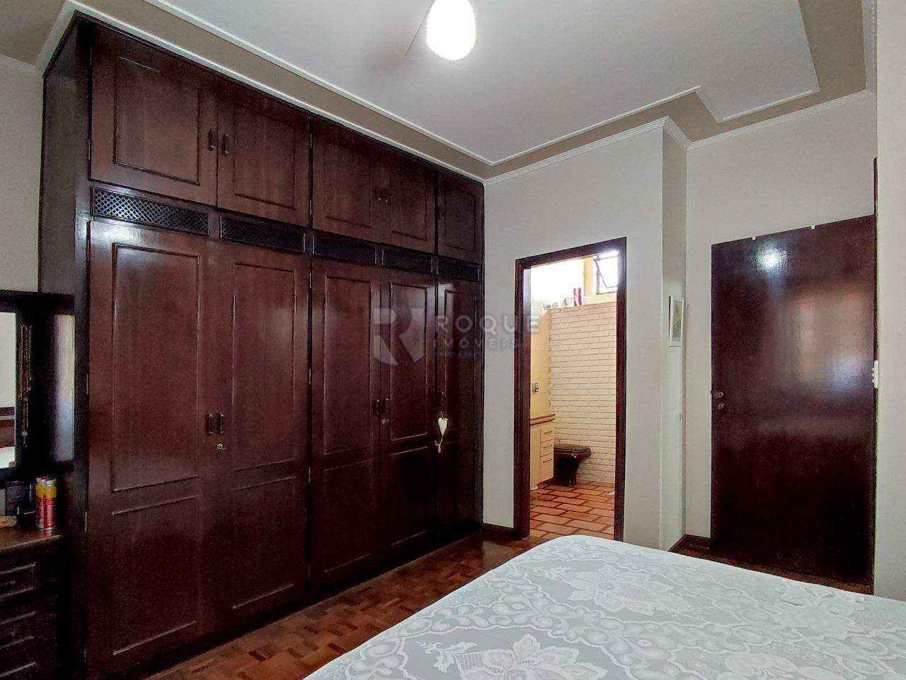 Casa Residencial à venda no bairro Jardim Nossa Senhora do Amparo: SUÍTE