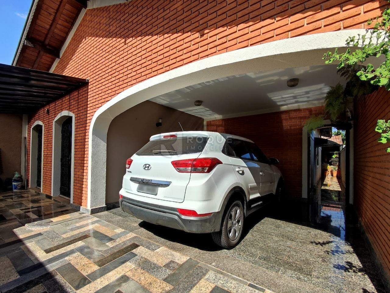 Casa Residencial à venda no bairro Jardim Nossa Senhora do Amparo: GARAGEM