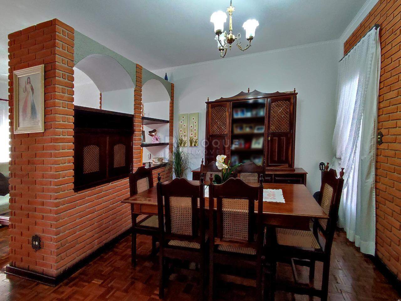 Casa Residencial à venda no bairro Jardim Nossa Senhora do Amparo: SALA DE JANTAR