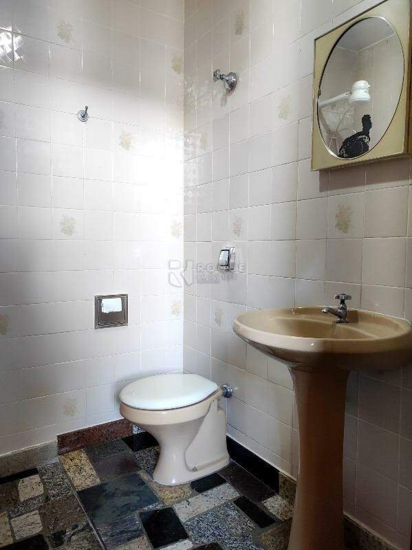 Casa Residencial à venda no bairro Jardim Nossa Senhora do Amparo: BANHEIRO SOCIAL