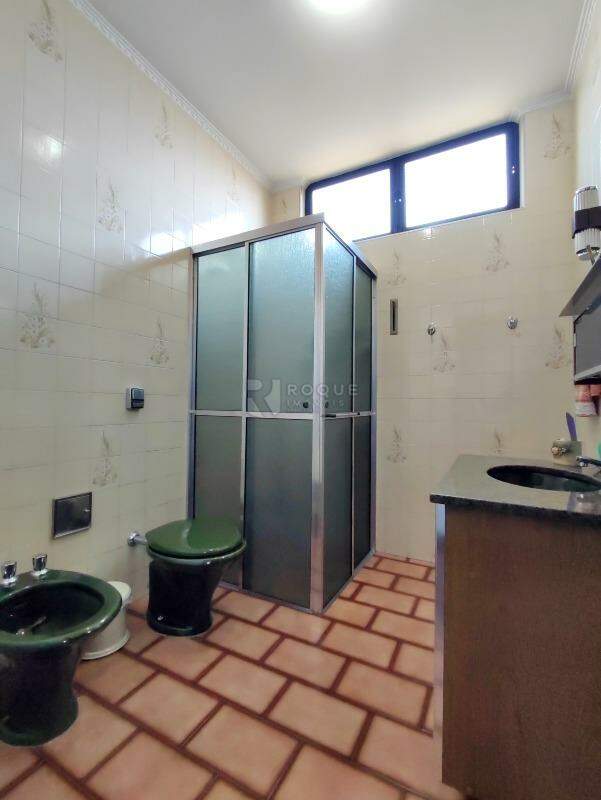 Casa Residencial à venda no bairro Jardim Nossa Senhora do Amparo: BANHEIRO SOCIAL