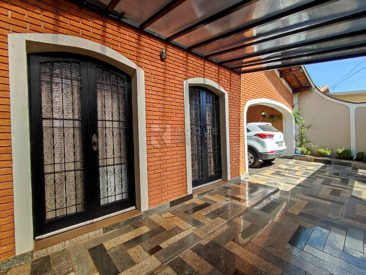 Casa Residencial à venda no bairro Jardim Nossa Senhora do Amparo: FRENTE