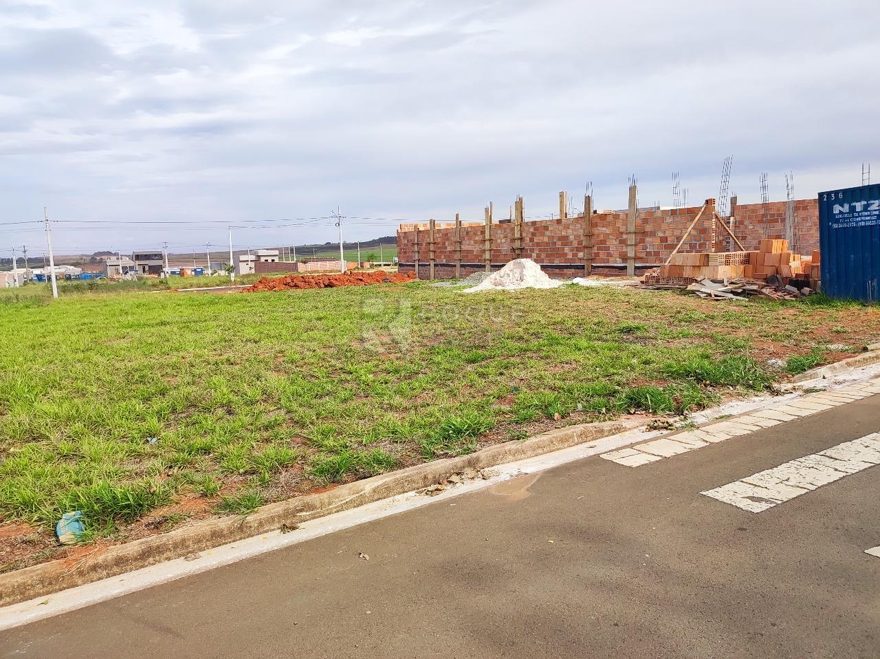 Terreno à venda no bairro Jardim Campo Verde II: 