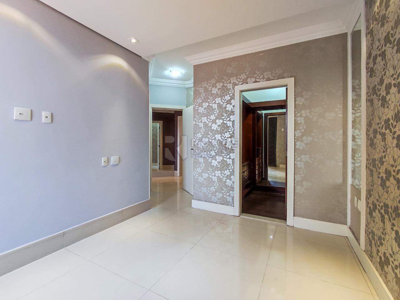 Apartamento à venda no bairro Centro: SUÍTE MASTER