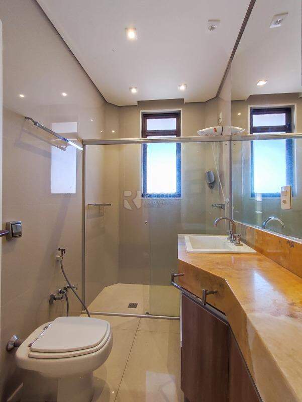 Apartamento à venda no bairro Centro: BANHEIRO SOCIAL