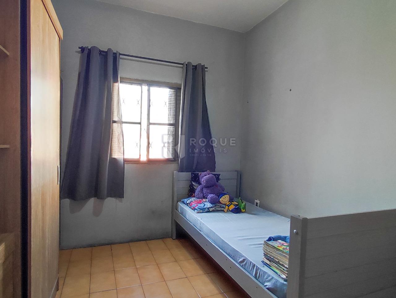 Casa Comercial à venda no bairro Vila Cristovam: DORMITÓRIO 2 APARTAMENTO