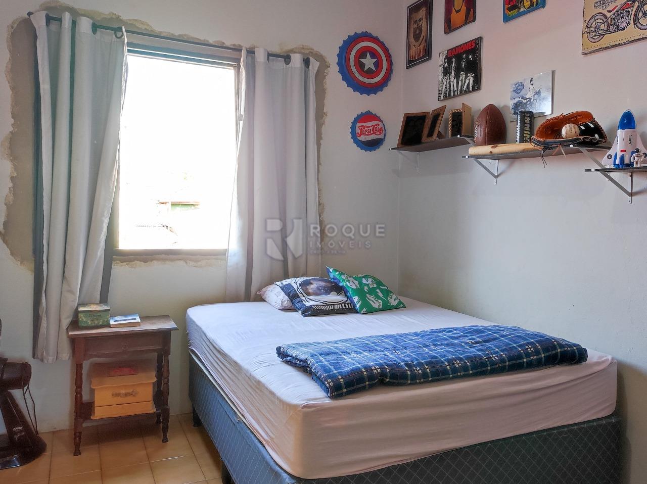 Casa Comercial à venda no bairro Vila Cristovam: DORMITÓRIO 1 APARTAMENTO