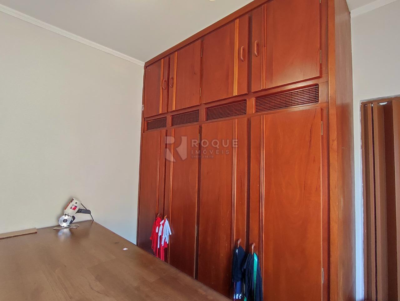 Casa Comercial à venda no bairro Vila Cristovam: DORMITÓRIO CASA 1