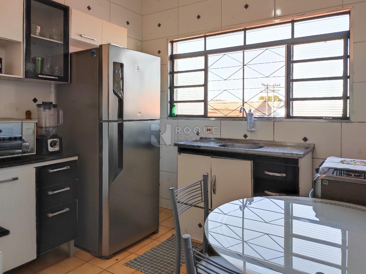 Casa Comercial à venda no bairro Vila Cristovam: COZINHA APARTAMENTO