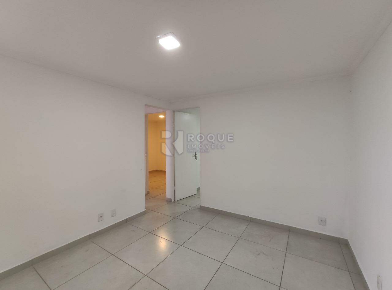 Apartamento para aluguel no bairro Jardim Olga Veroni: Sala 