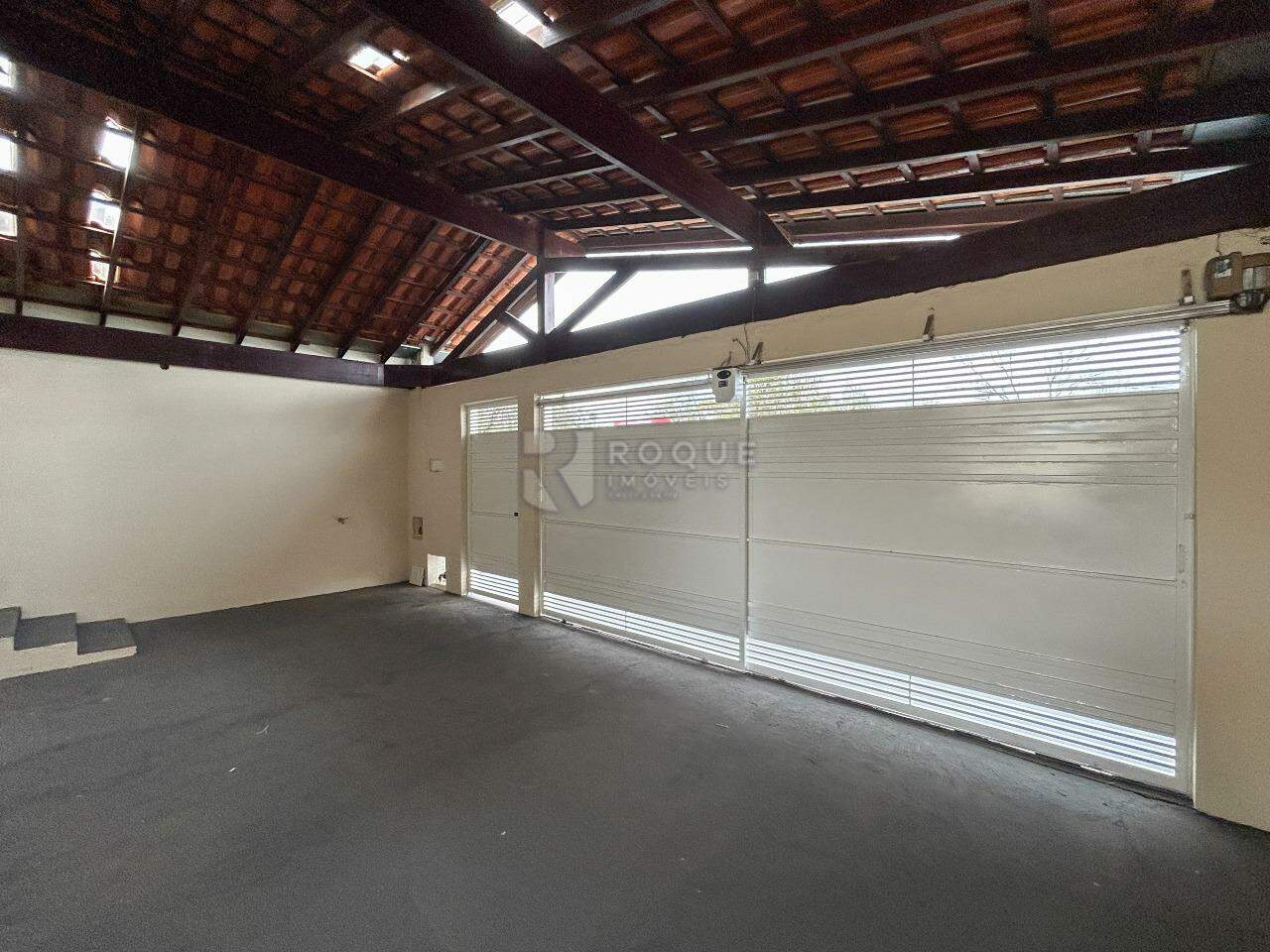 Casa Residencial para aluguel no bairro Jardim Residencial José Cortez: Garagem