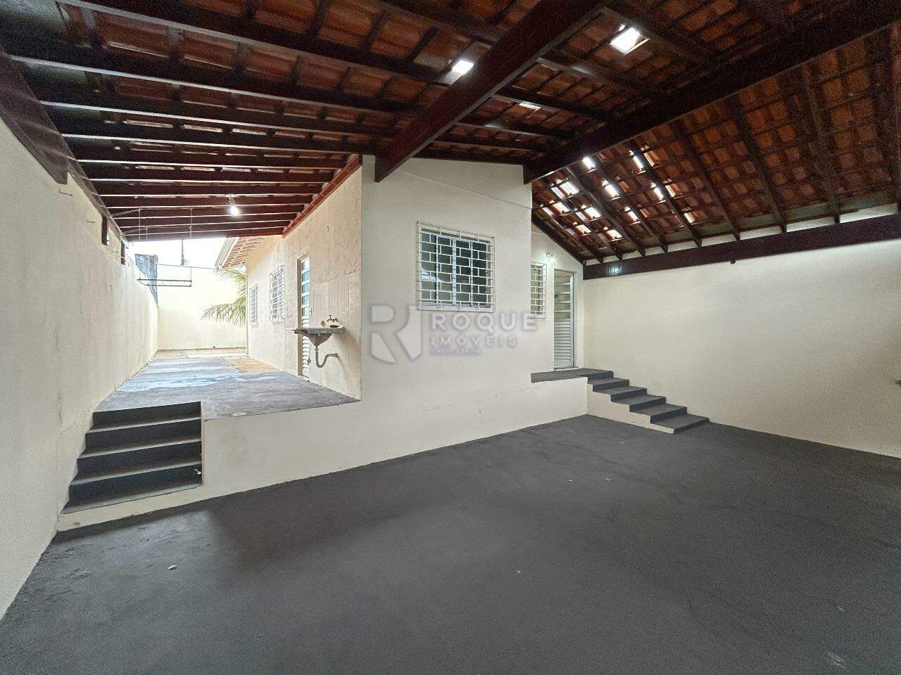 Casa Residencial para aluguel no bairro Jardim Residencial José Cortez: Garagem