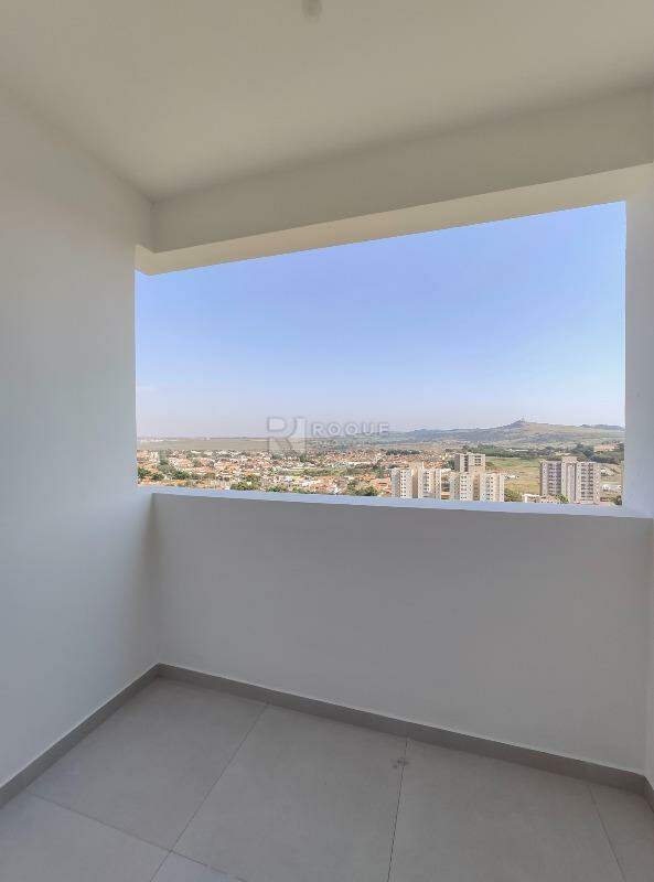 Apartamento para aluguel no bairro Chácaras Antonieta: Sacada 