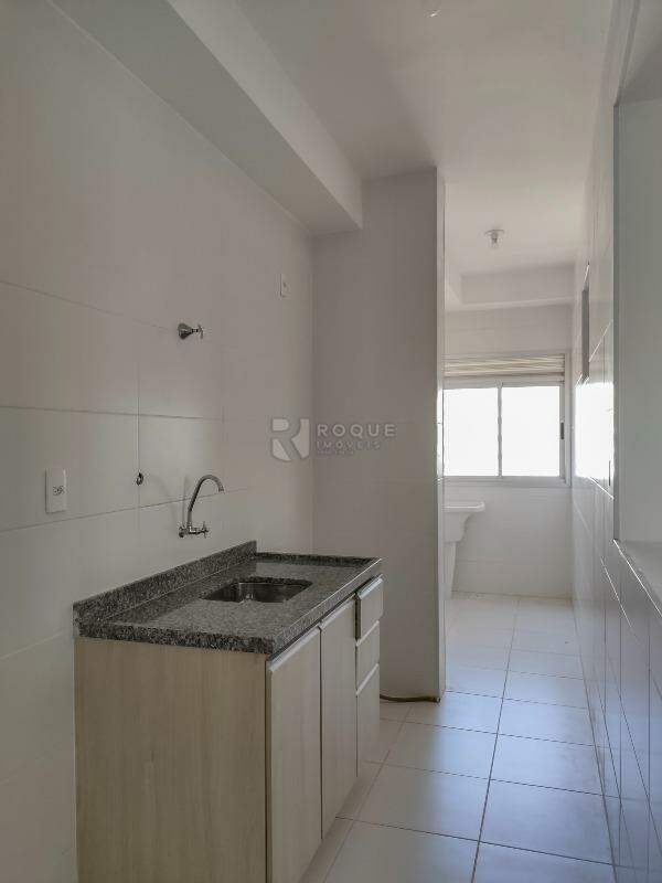 Apartamento para aluguel no bairro Chácaras Antonieta: Cozinha 