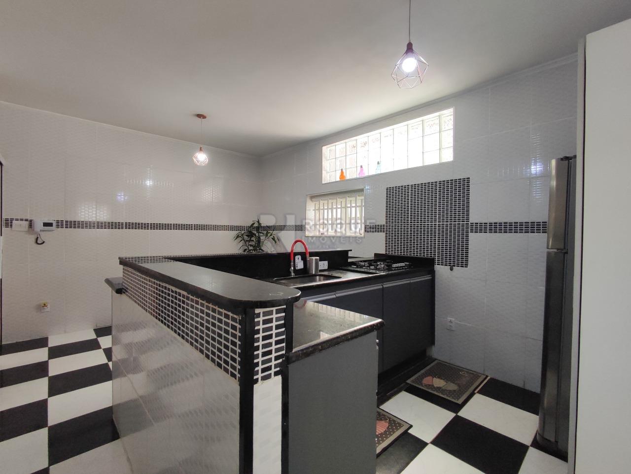 Casa Residencial à venda no bairro Jardim Mediterrâneo: COZINHA