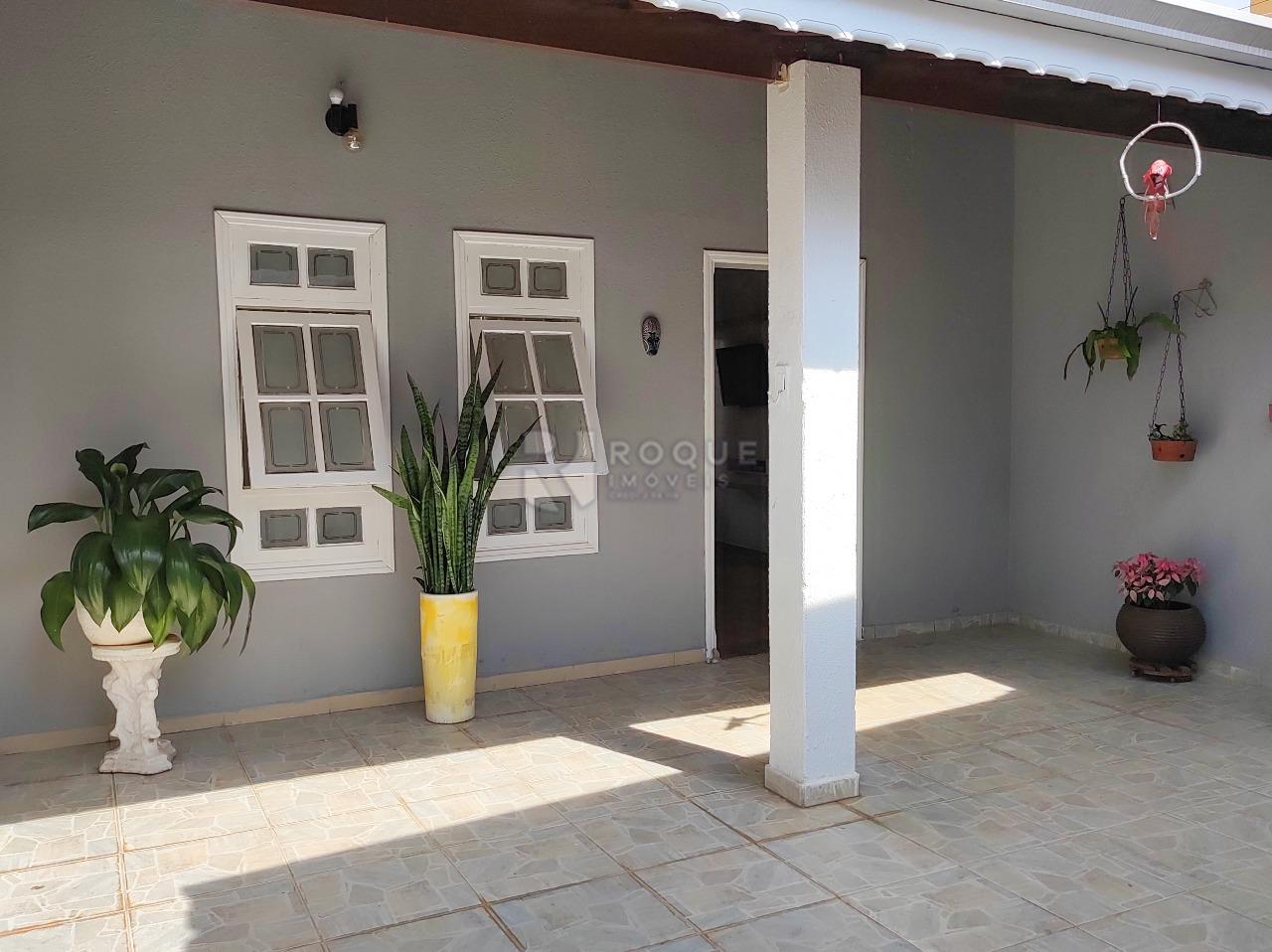 Casa Residencial à venda no bairro Jardim Mediterrâneo: FRENTE