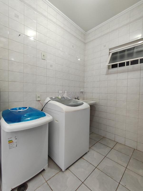 Casa Residencial à venda no bairro Jardim Mediterrâneo: LAVANDERIA