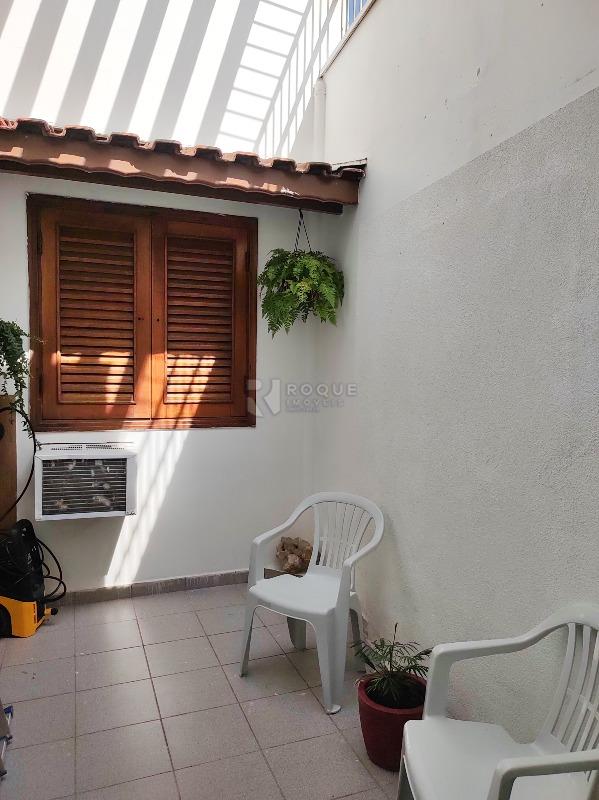 Casa Residencial à venda no bairro Jardim Mediterrâneo: JARDIM DE INVERNO