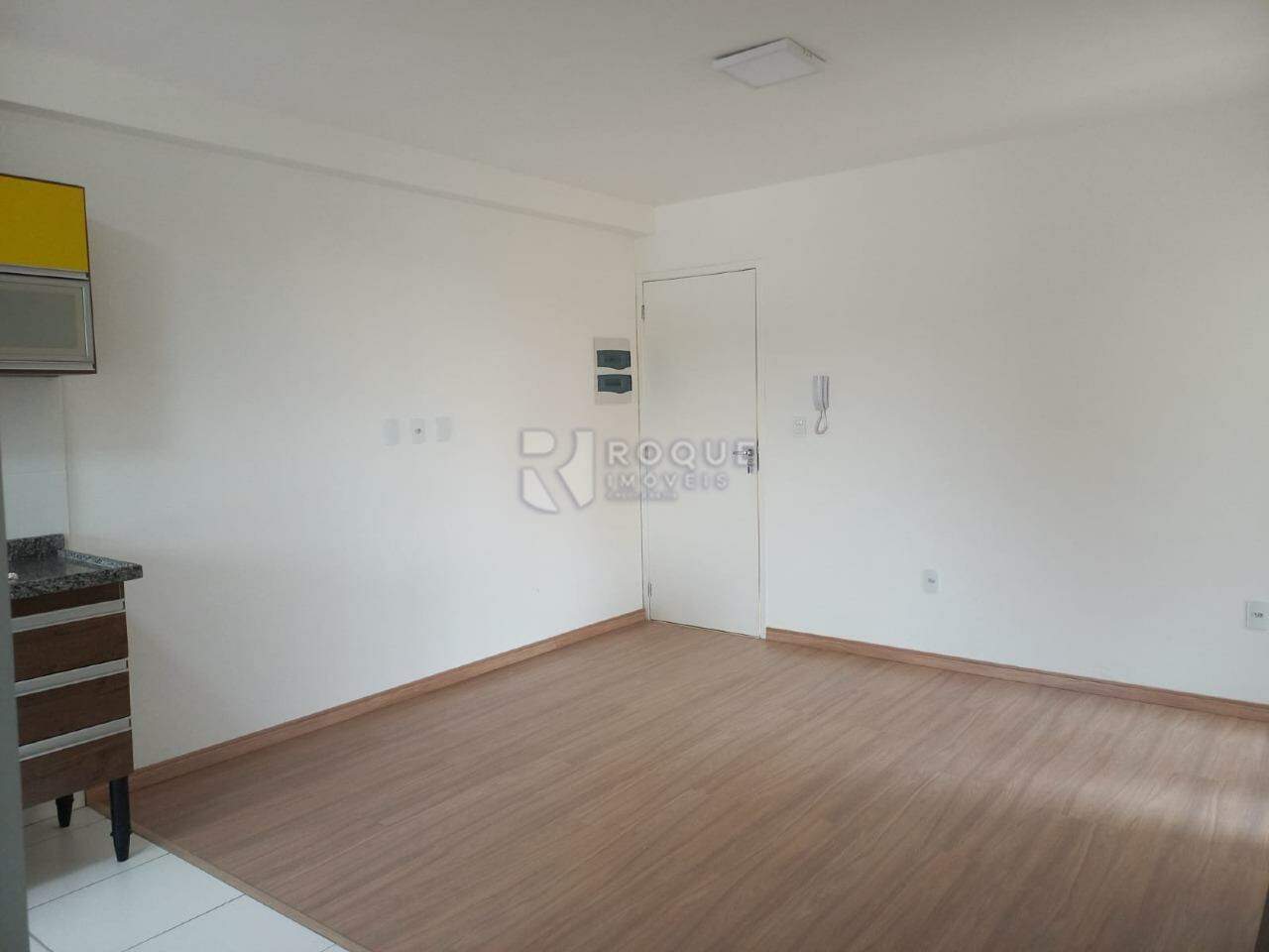 Apartamento para aluguel no bairro Jardim Trevo: Sala