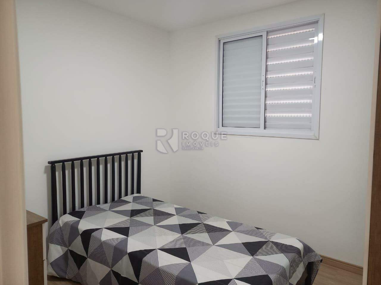 Apartamento para aluguel no bairro Jardim Trevo: Dormitório 1