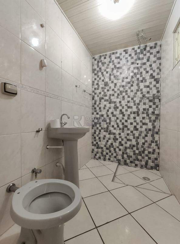 Casa Residencial para aluguel no bairro Jardim Nova Itália: WC suíte 2