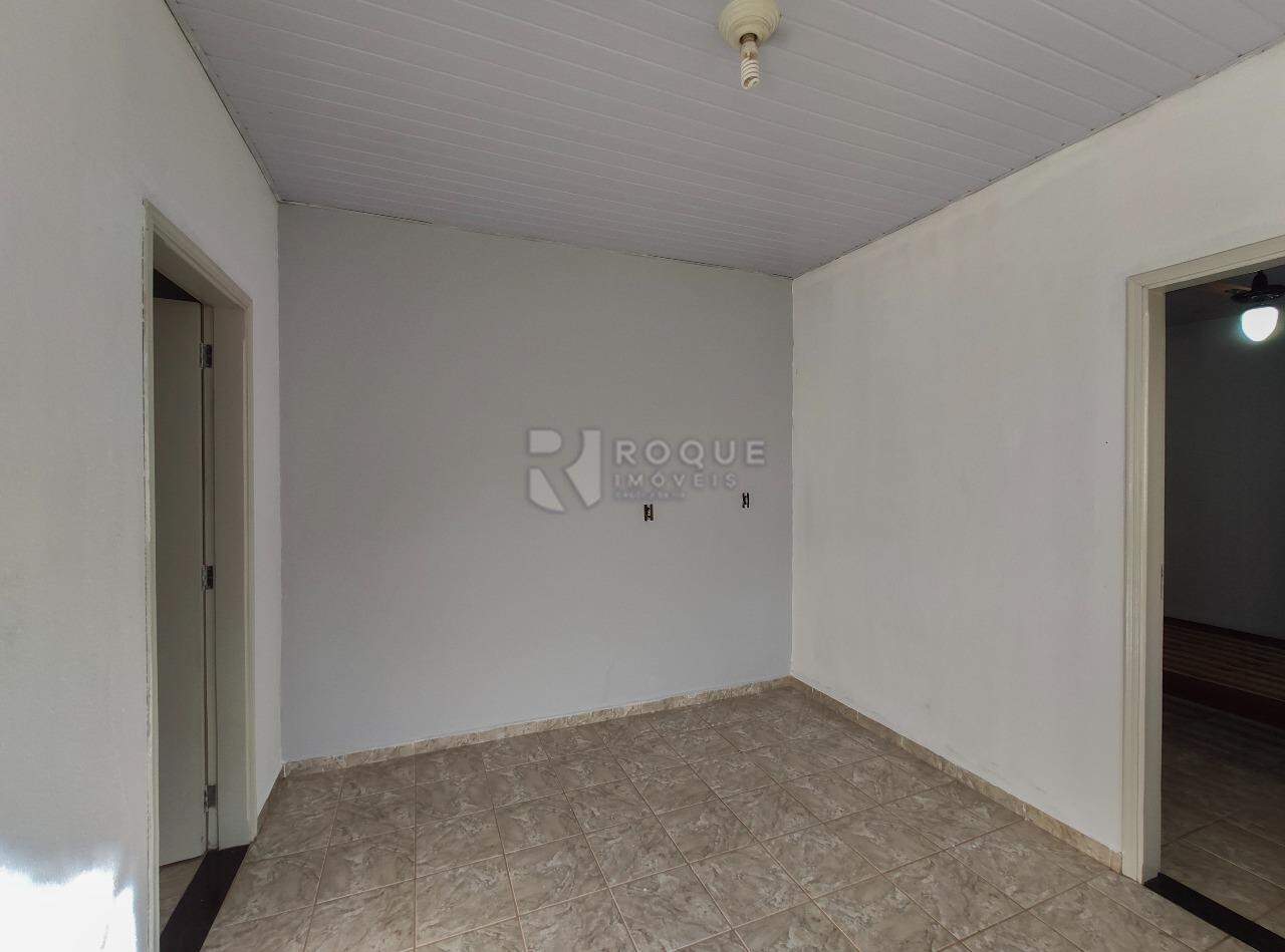 Casa Residencial para aluguel no bairro Jardim Nova Itália: Cozinha 