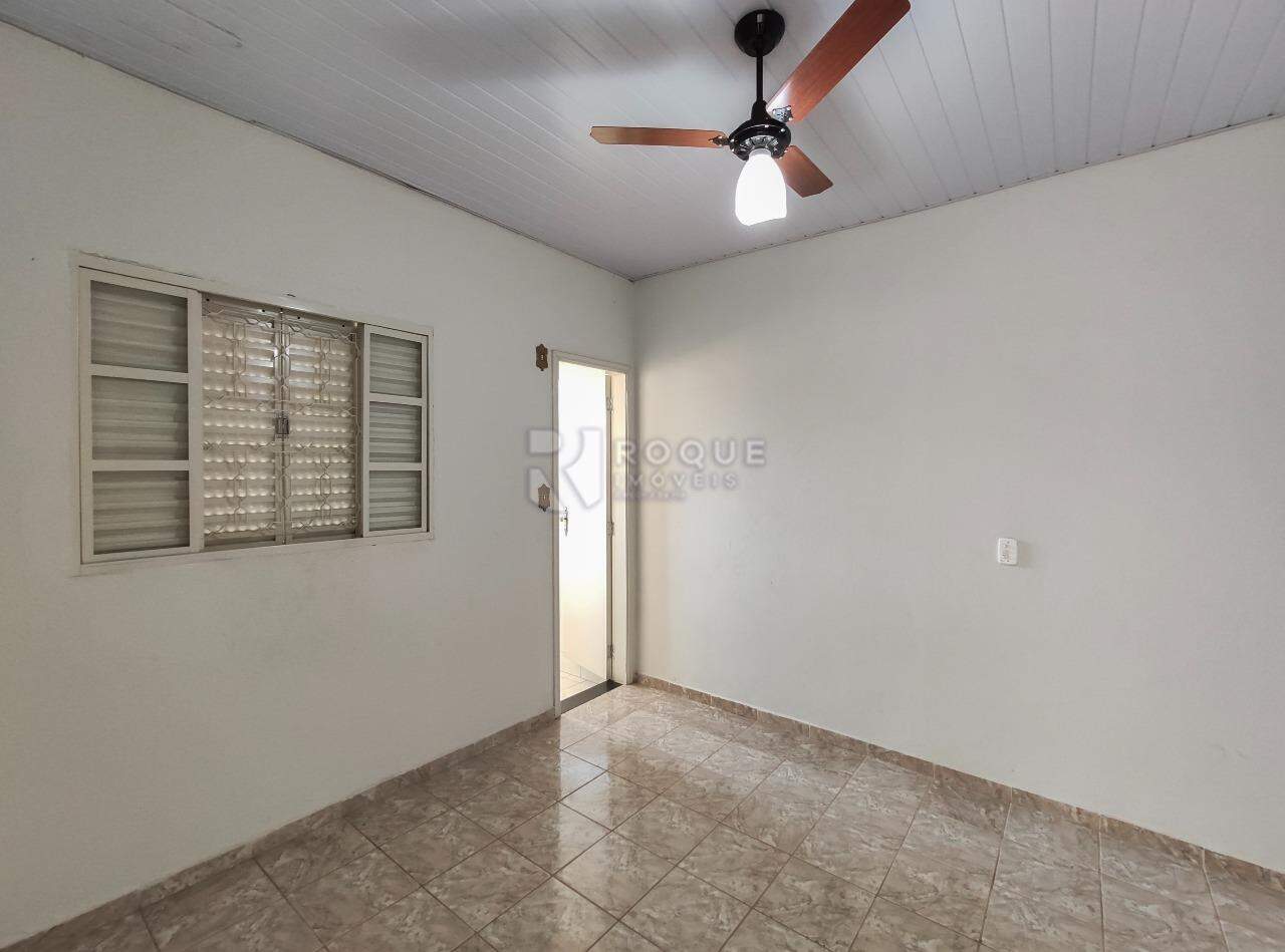 Casa Residencial para aluguel no bairro Jardim Nova Itália: Suíte 1