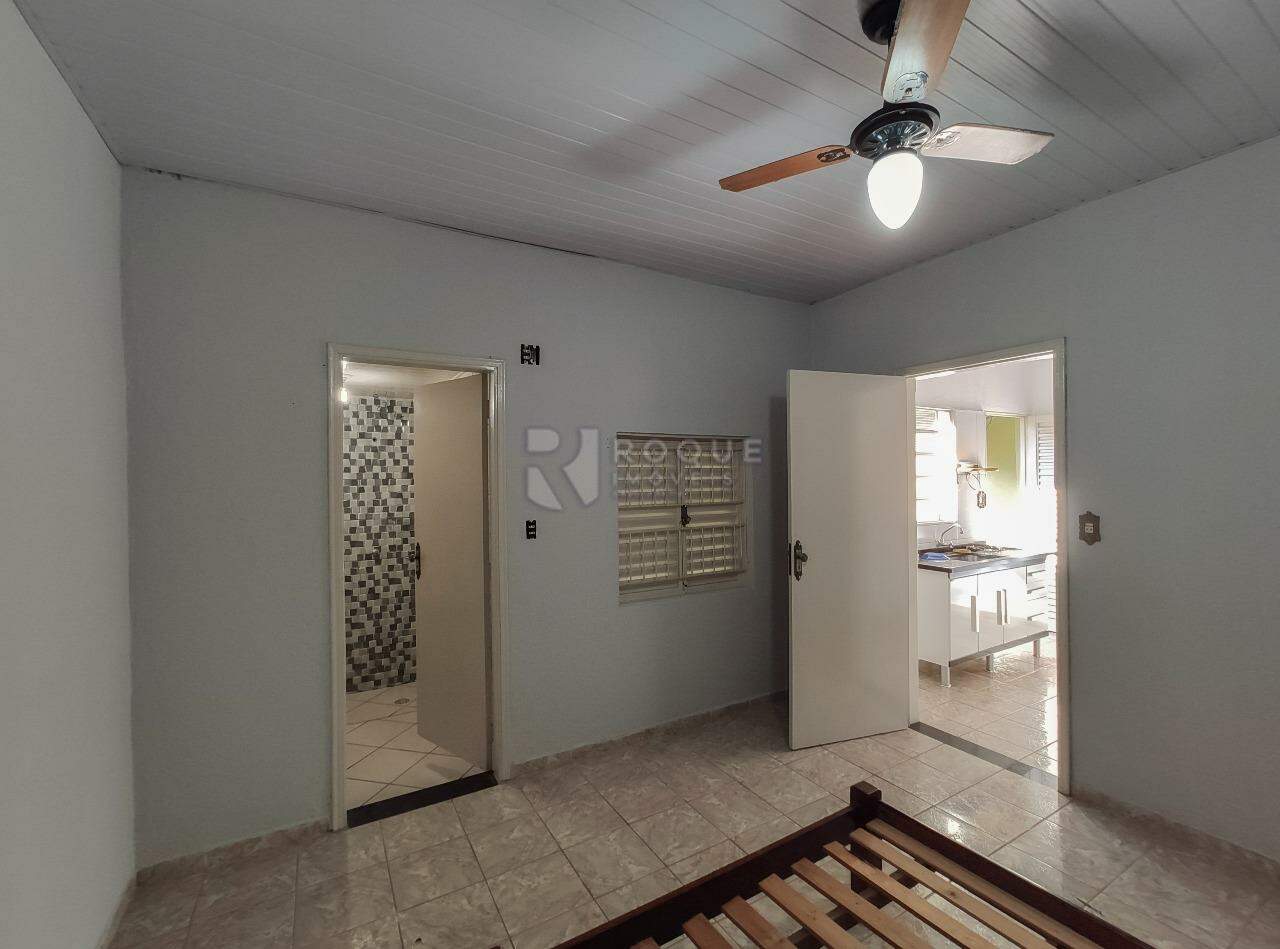 Casa Residencial para aluguel no bairro Jardim Nova Itália: Suíte 2
