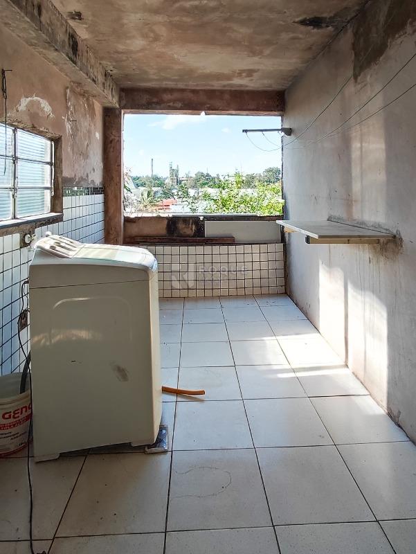 Casa em condomínio à venda no bairro Parque Egisto Ragazzo: LAVANDERIA