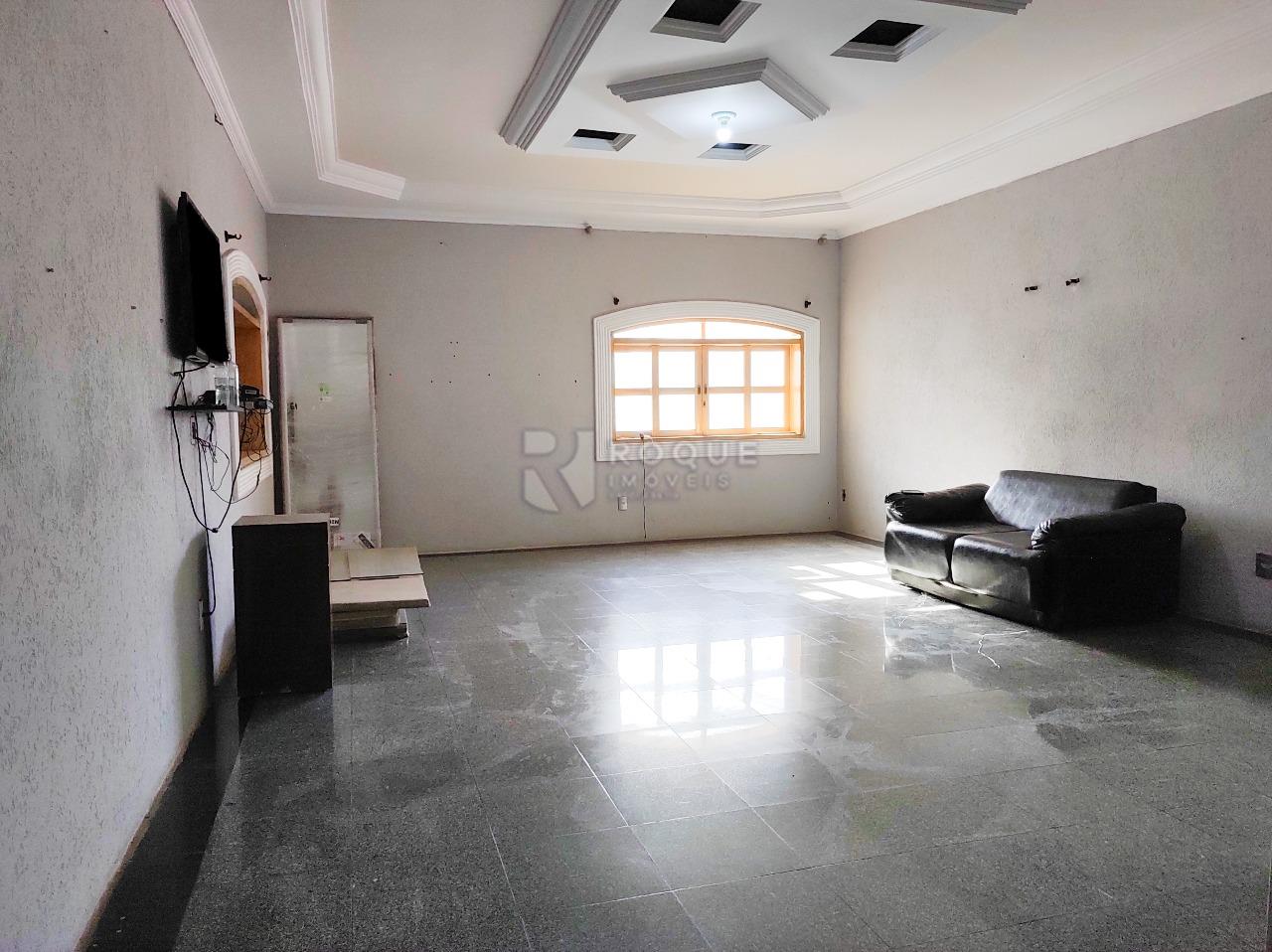 Casa em condomínio à venda no bairro Parque Egisto Ragazzo: SALA DE TV