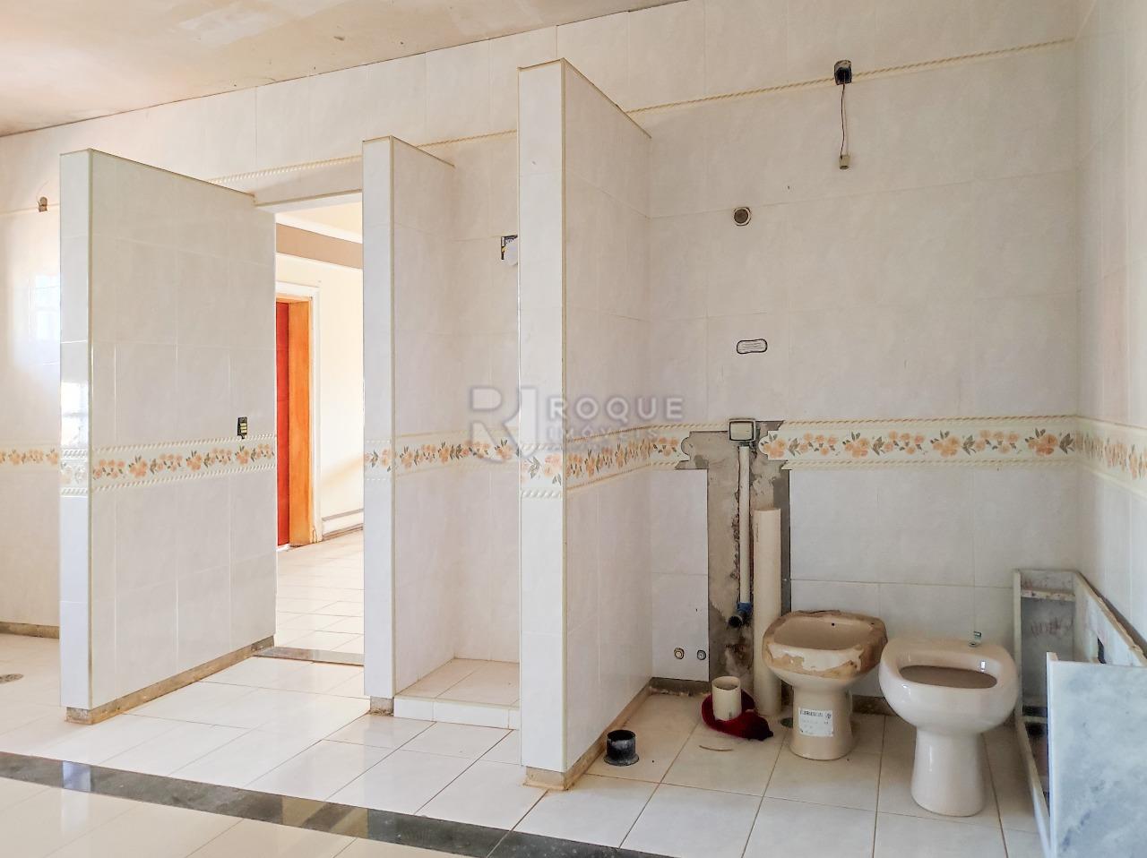 Casa em condomínio à venda no bairro Parque Egisto Ragazzo: WC SUÍTE MASTER