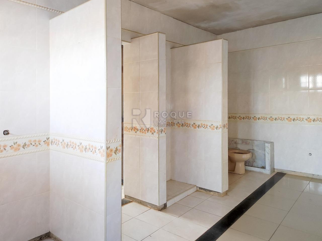 Casa em condomínio à venda no bairro Parque Egisto Ragazzo: WC SUÍTE MASTER