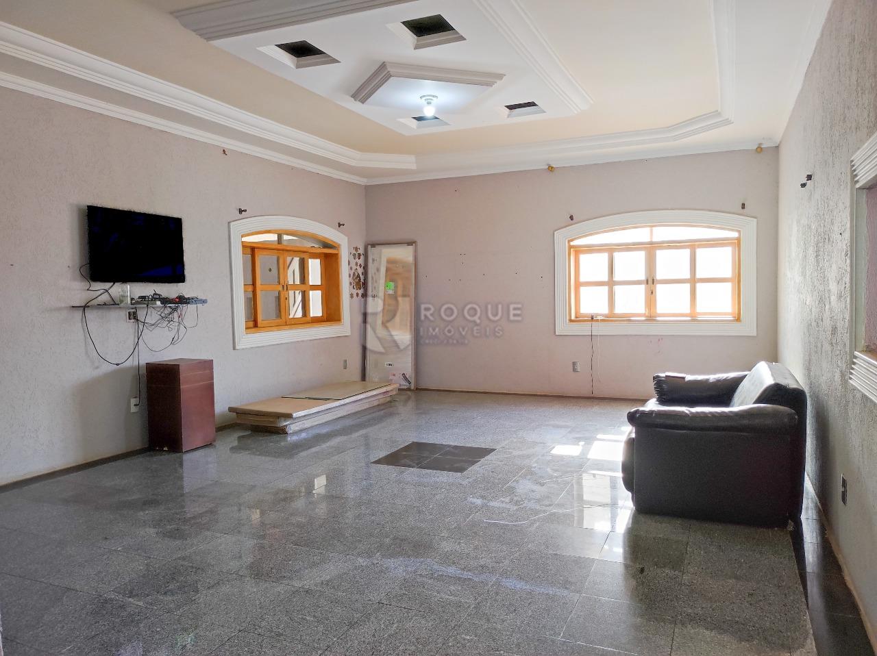 Casa em condomínio à venda no bairro Parque Egisto Ragazzo: SALA DE TV