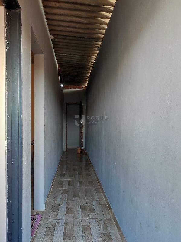 Casa Residencial à venda no bairro Jardim dos Jequitibás: CORREDOR INTERNO