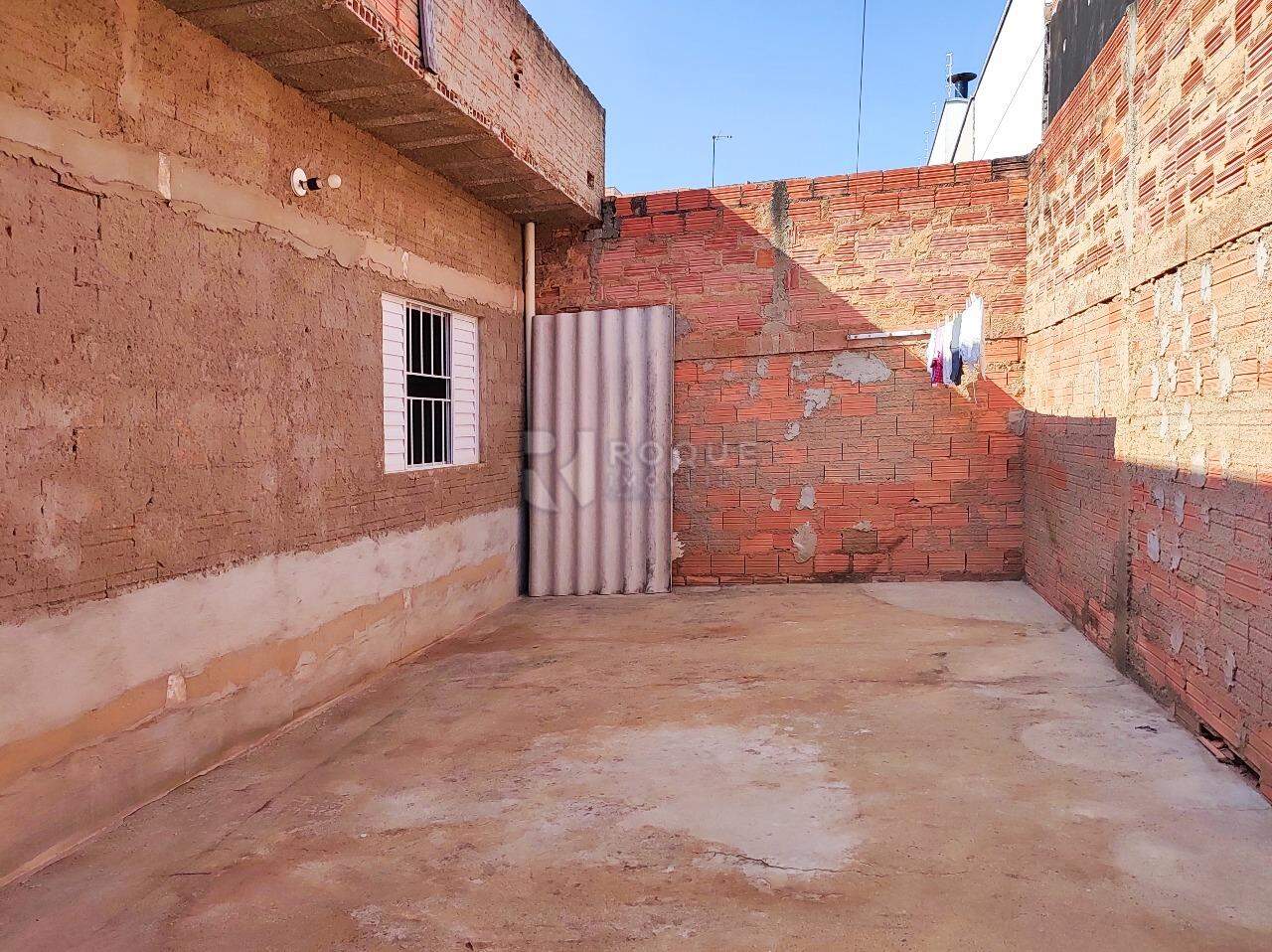 Casa Residencial à venda no bairro Residencial Palmeira Real: ÁREA DE VARAL