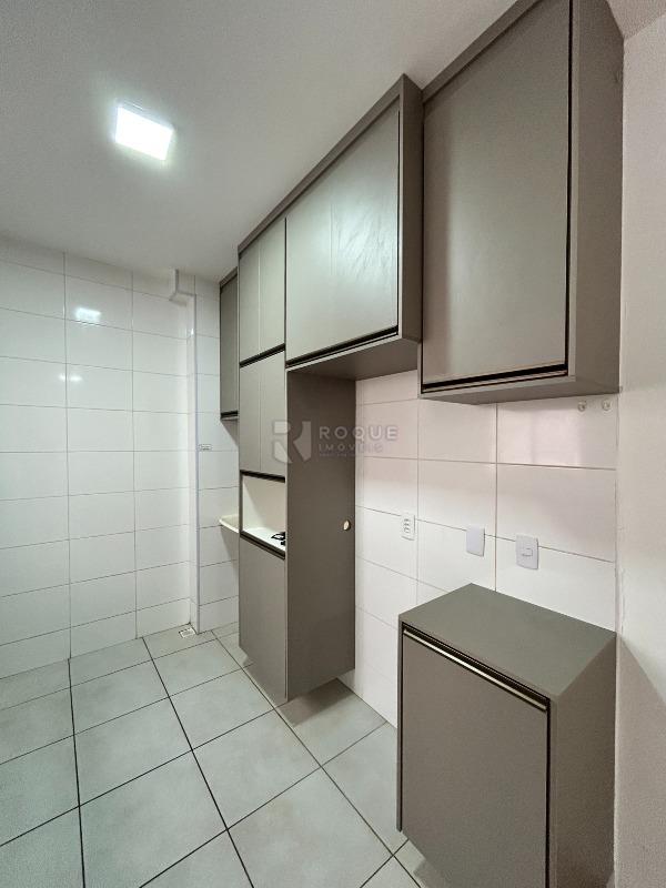 Apartamento para aluguel no bairro Graminha: Cozinha 