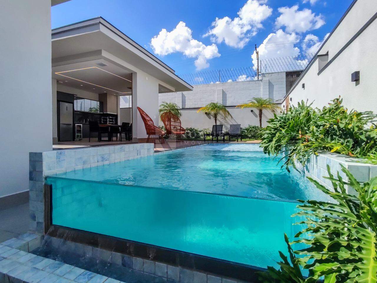 Casa em condomínio à venda no bairro Residencial Greville: PISCINA