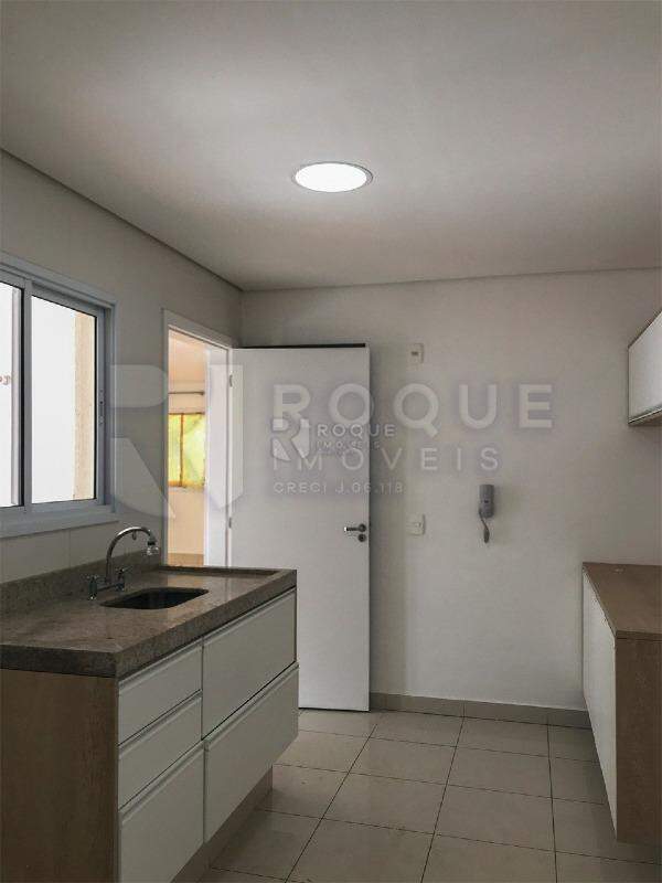 Casa em condomínio à venda no bairro Jardim Montezuma: Cozinha 