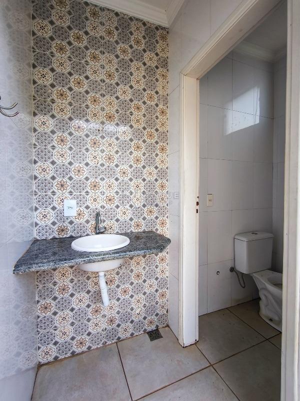 Casa Residencial à venda no bairro Jardim Canaa: LAVABO EXTERNO