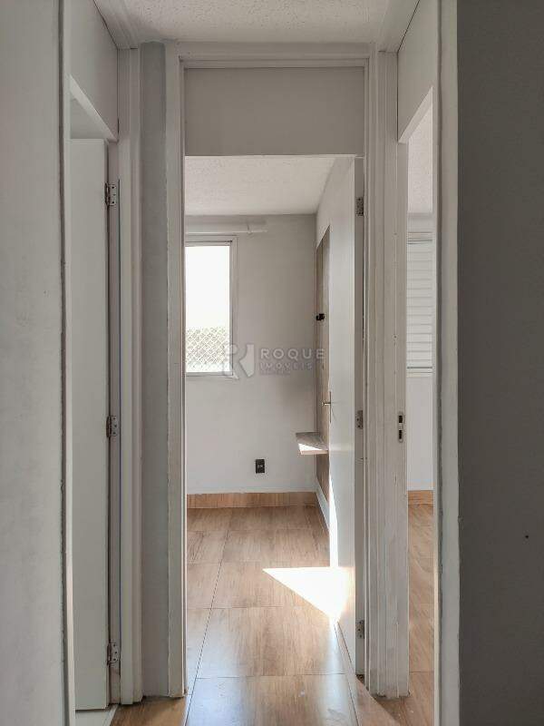 Apartamento à venda no bairro Parque Hippolyto: Hall 