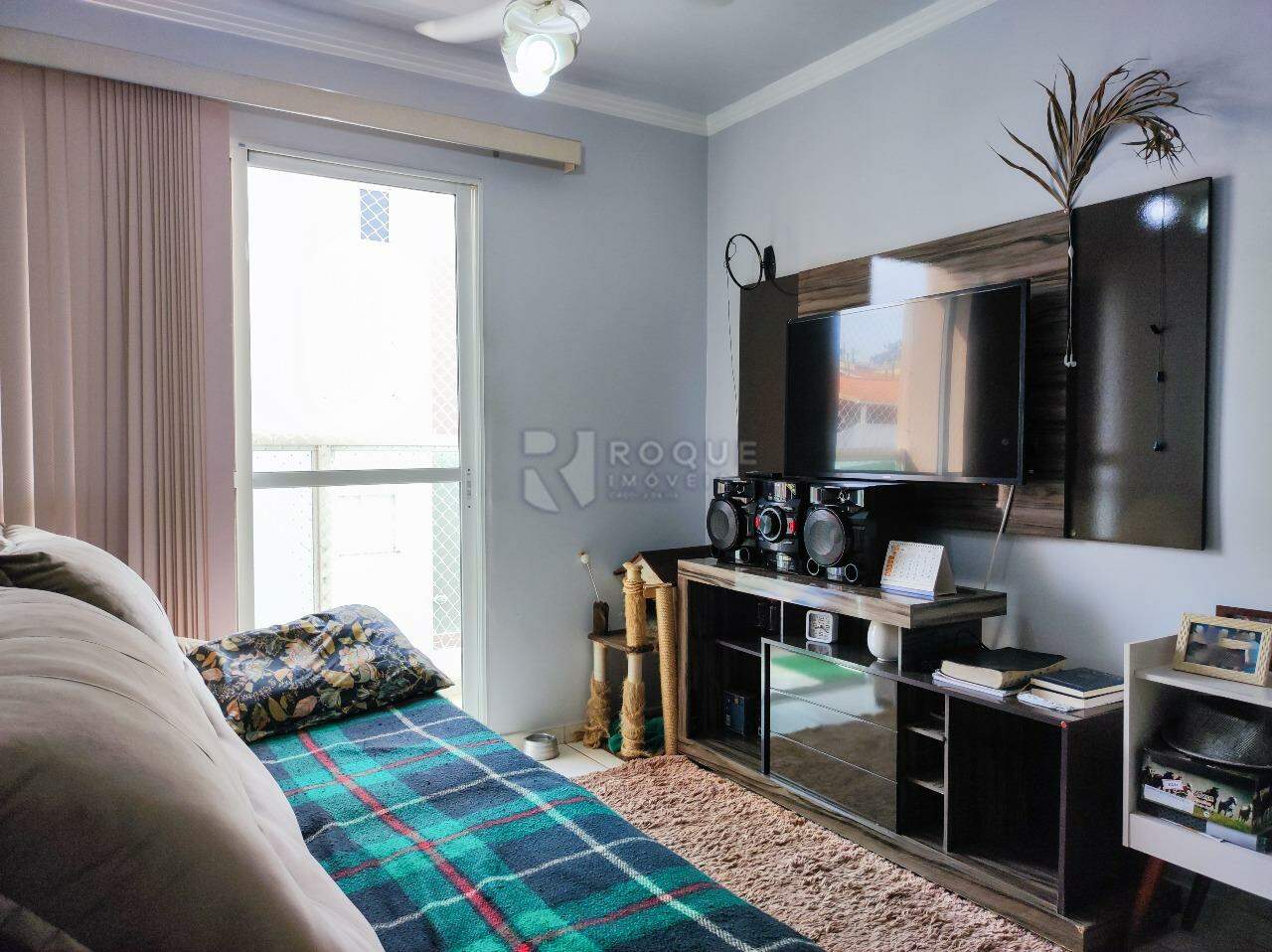 Apartamento à venda no bairro Vila Teixeira Marques: SALA DE TV