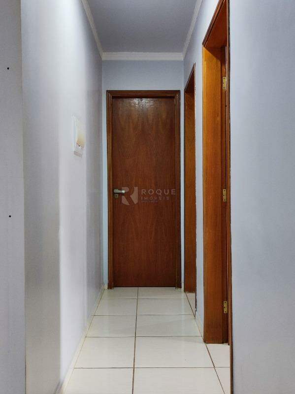 Apartamento à venda no bairro Vila Teixeira Marques: CORREDOR INTERNO