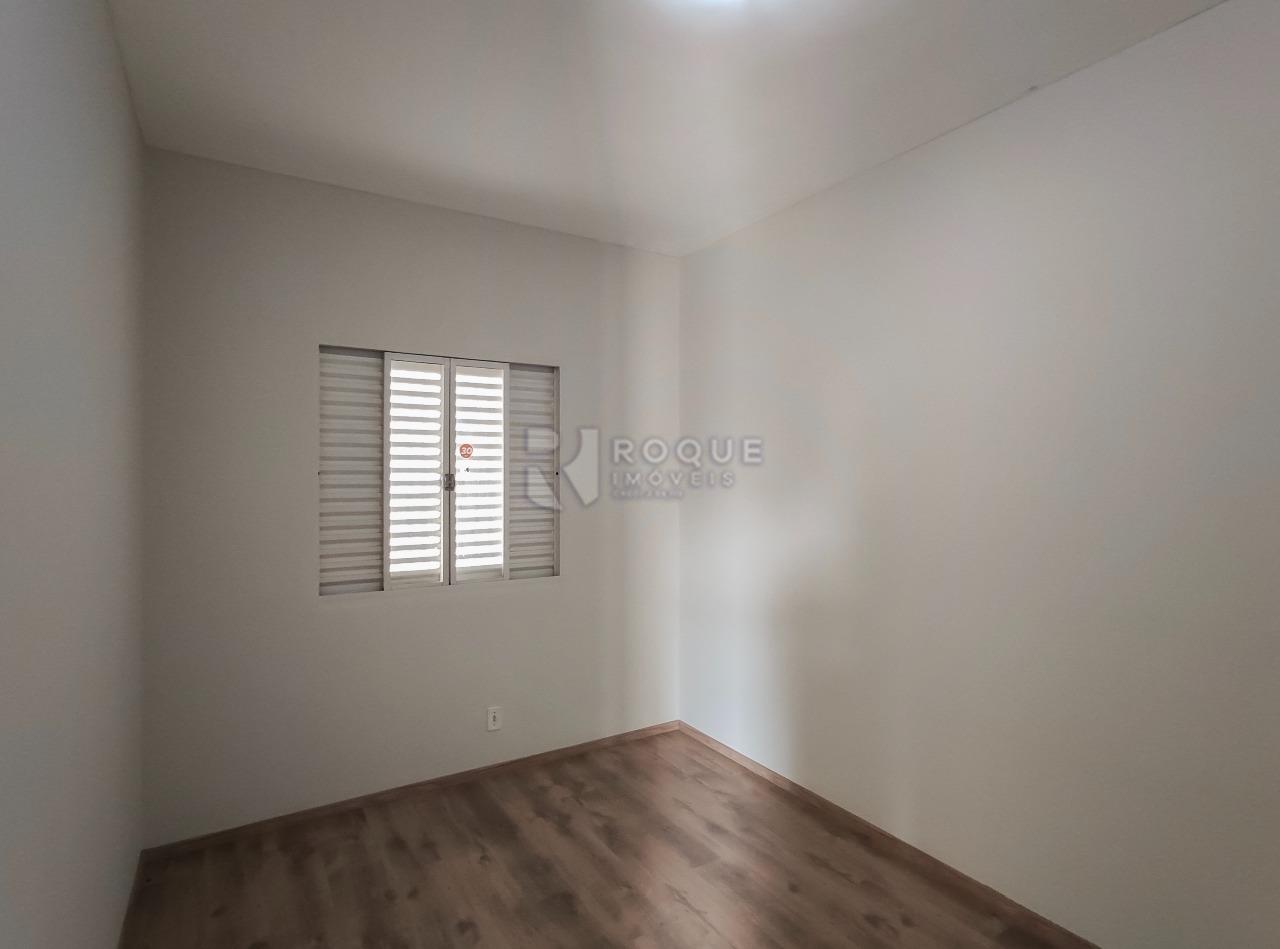 Apartamento para aluguel no bairro Vila Queiroz: Dormitório 2
