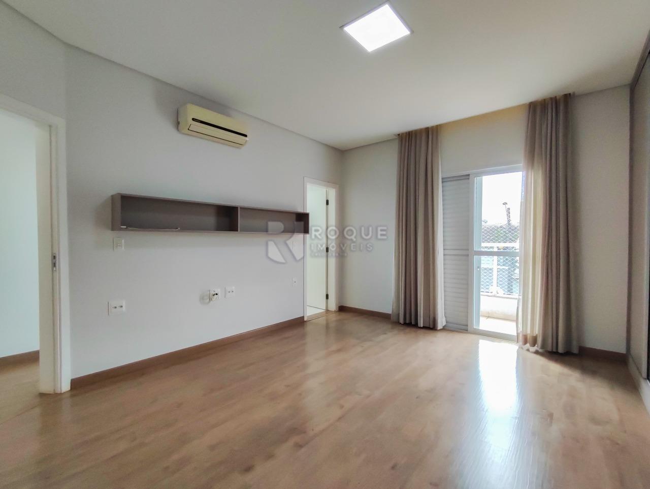 Casa em condomínio à venda no bairro Parque Residencial Roland: SUÍTE