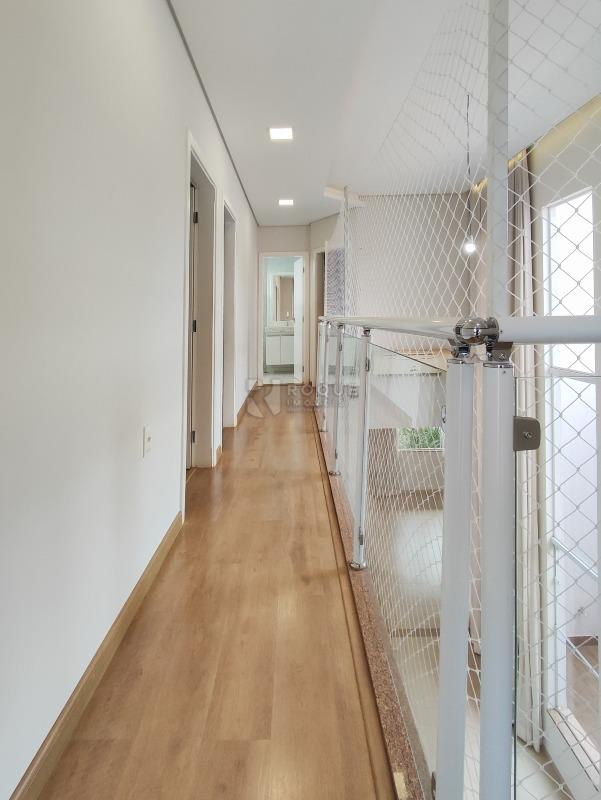 Casa em condomínio à venda no bairro Parque Residencial Roland: CORREDOR INTERNO